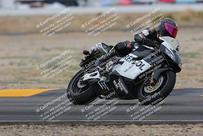 media/Jan-14-2023-SoCal Trackdays (Sat) [[497694156f]]/Turn 4 Set 2 (1030am)/